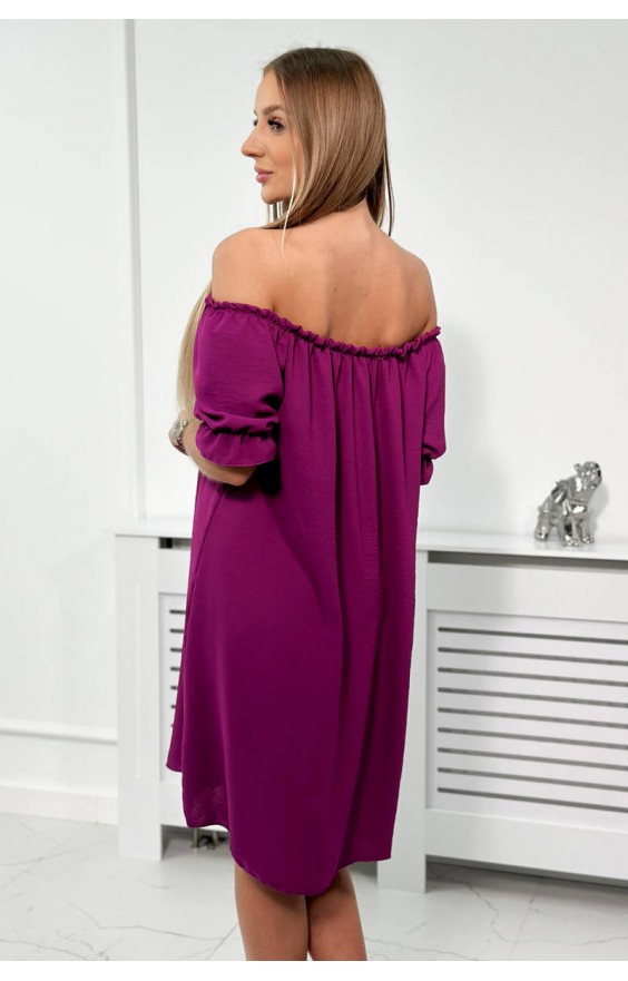 Šaty s ozdobným volánom na rukáve fialové